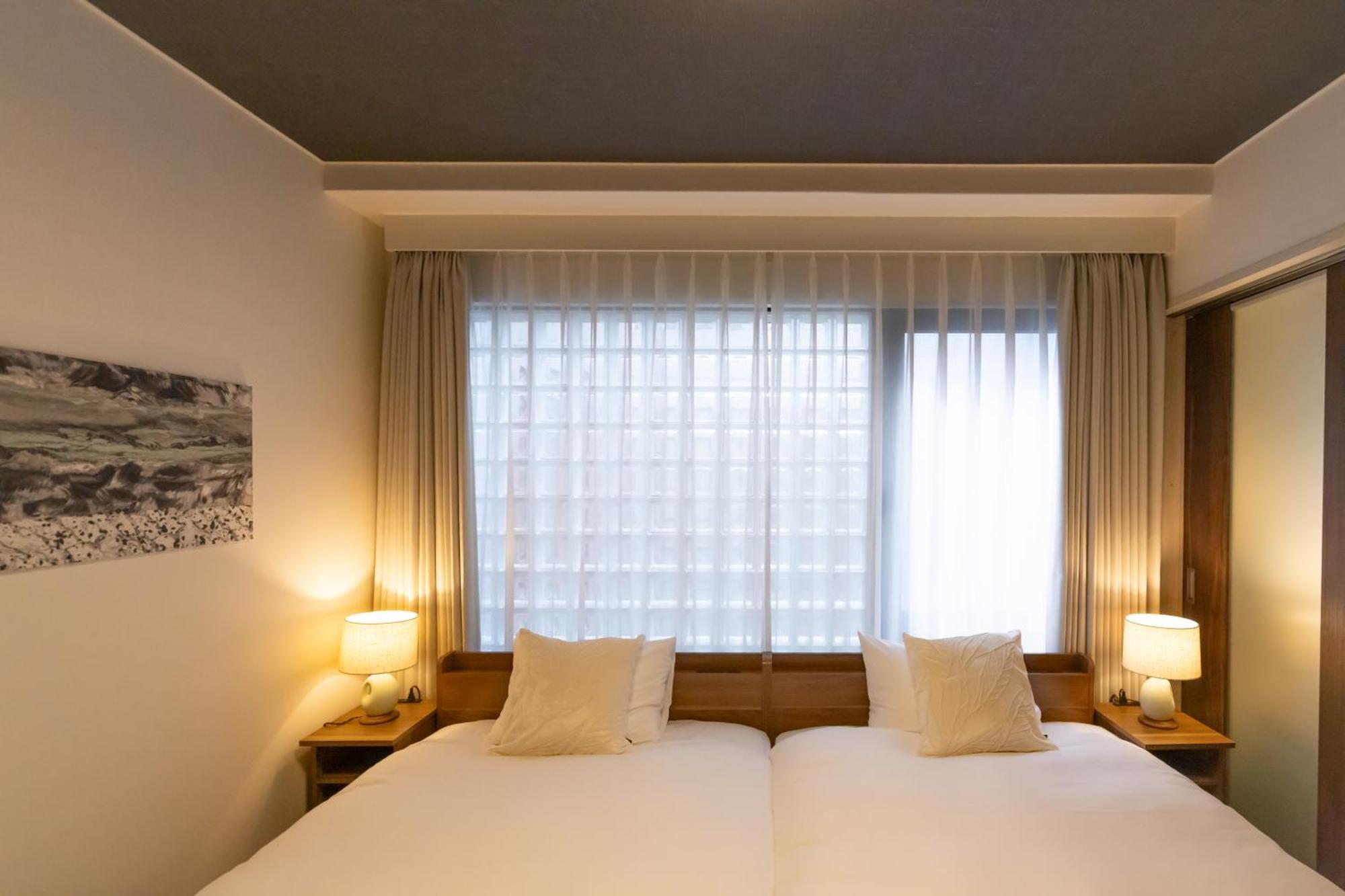 Atrium Deluxe - Self Check-in Only * Osaka