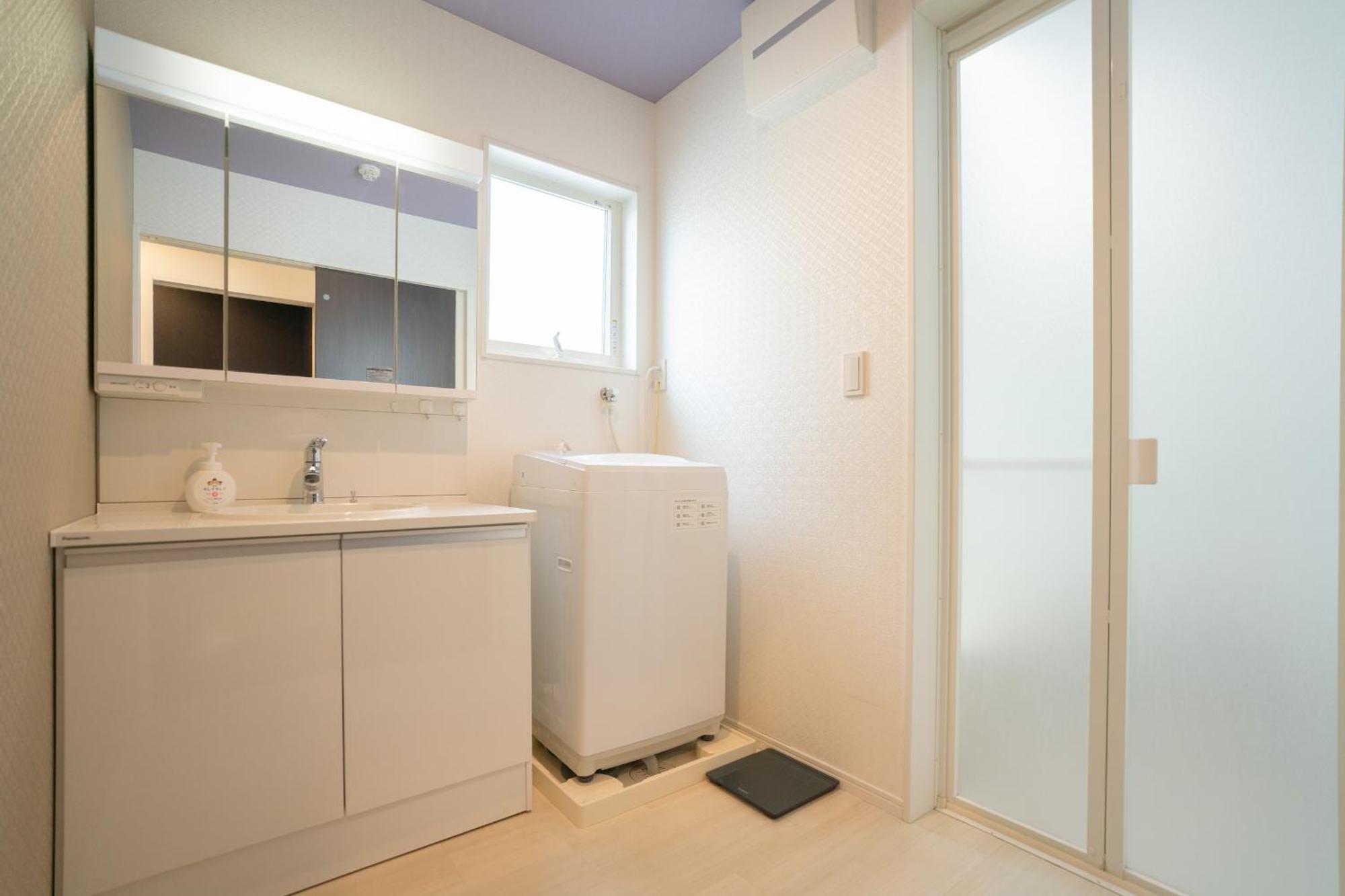 中道ikanikan　roomb Apartment