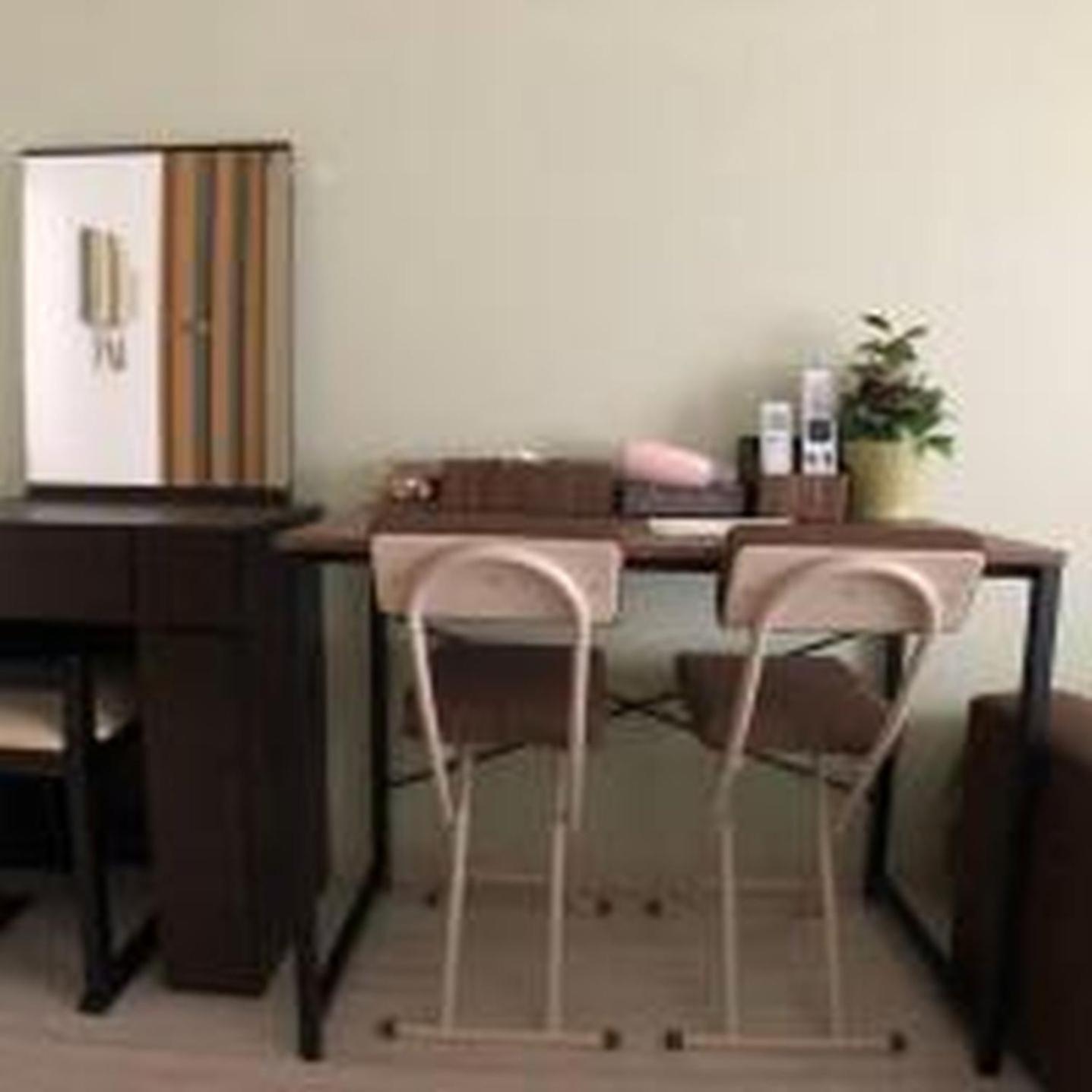 コンフィデンスロン502 Apartment *