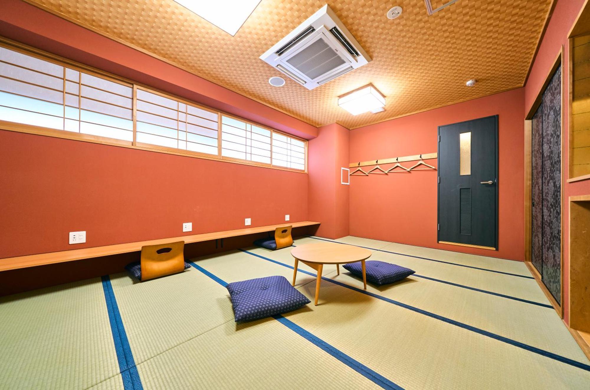 Cogo Tennoji Hostel *
