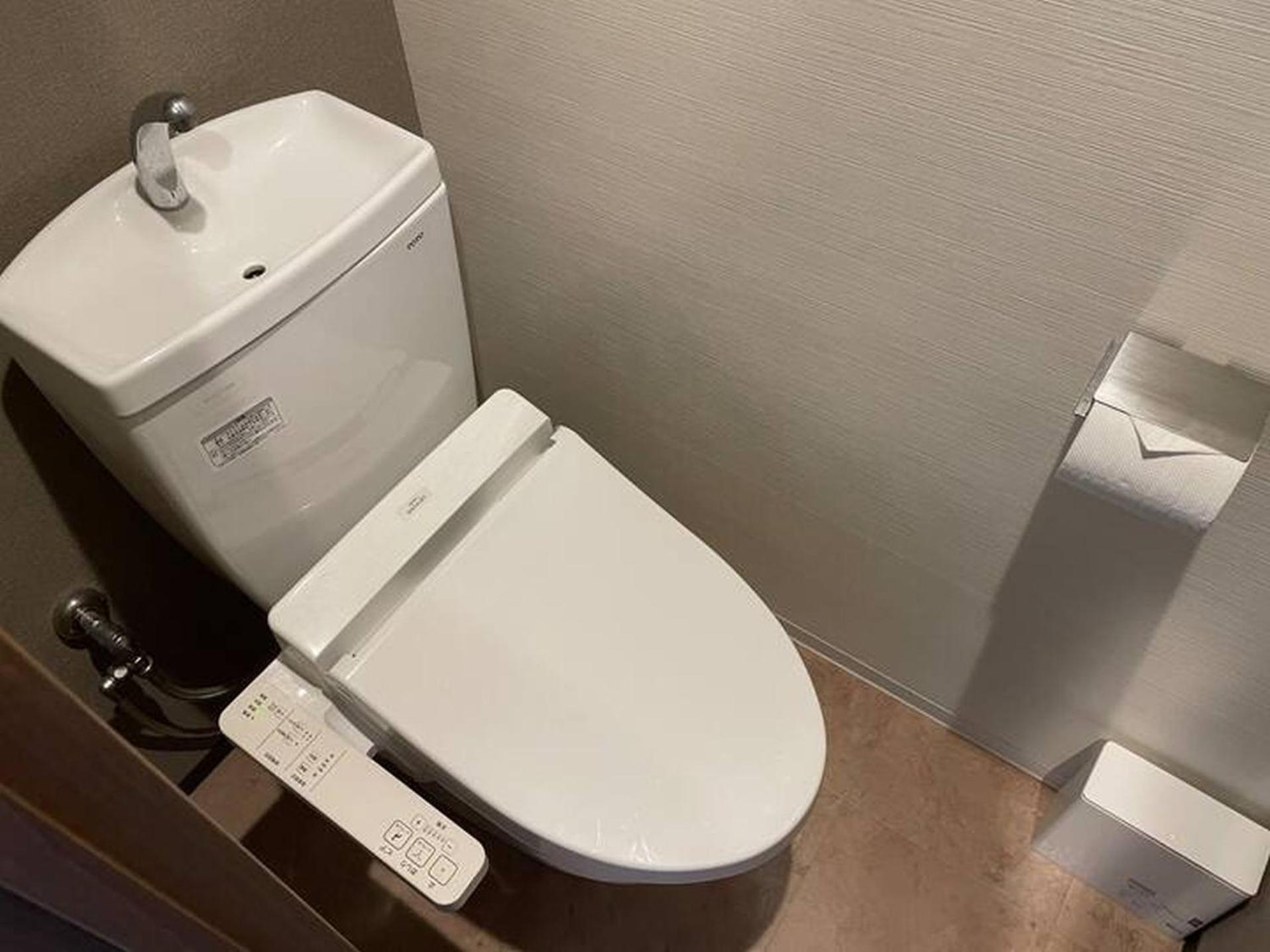 ロカンダ新大阪702 Apartment
