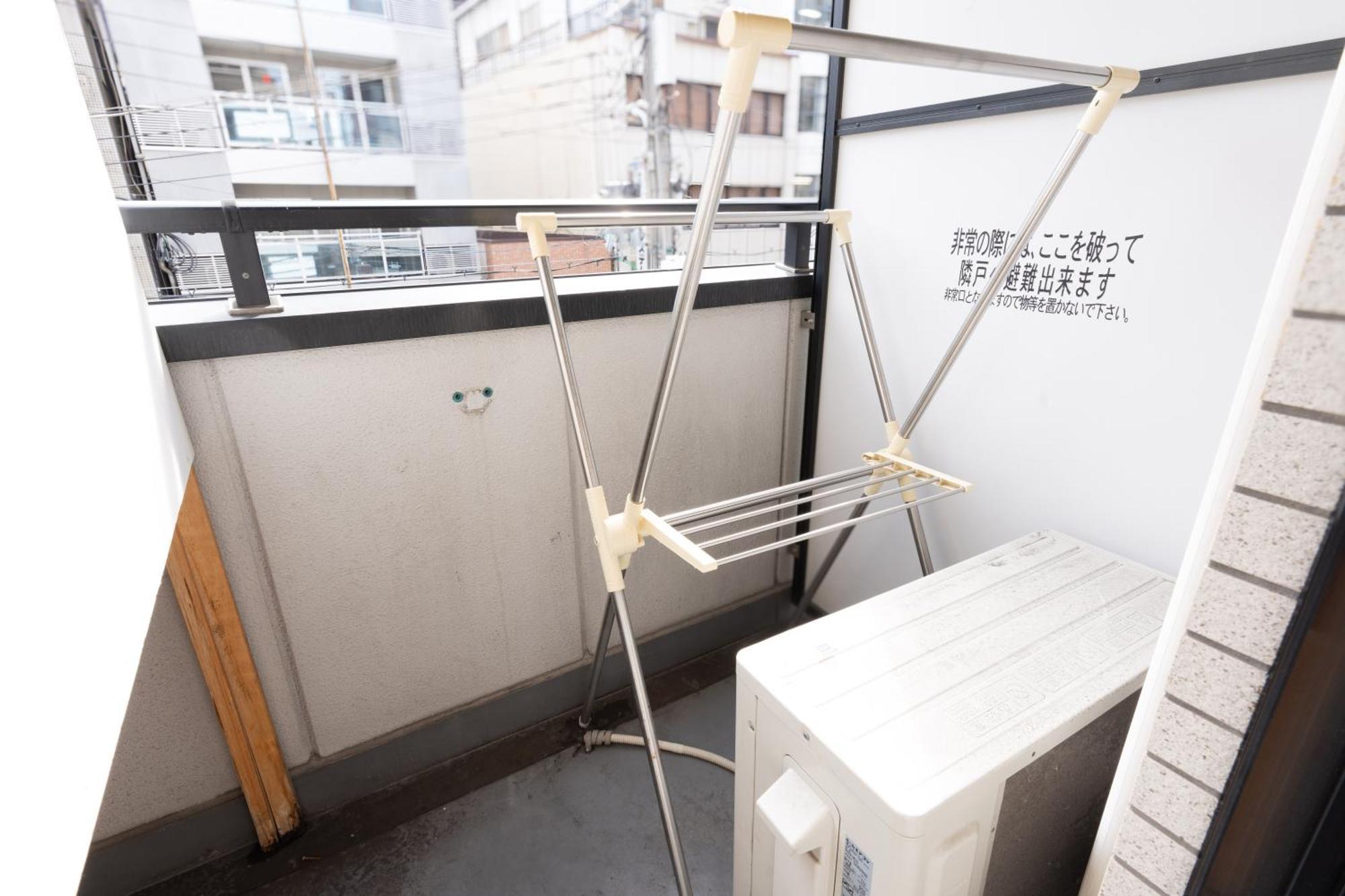 Apartment コンフィデンスロン302