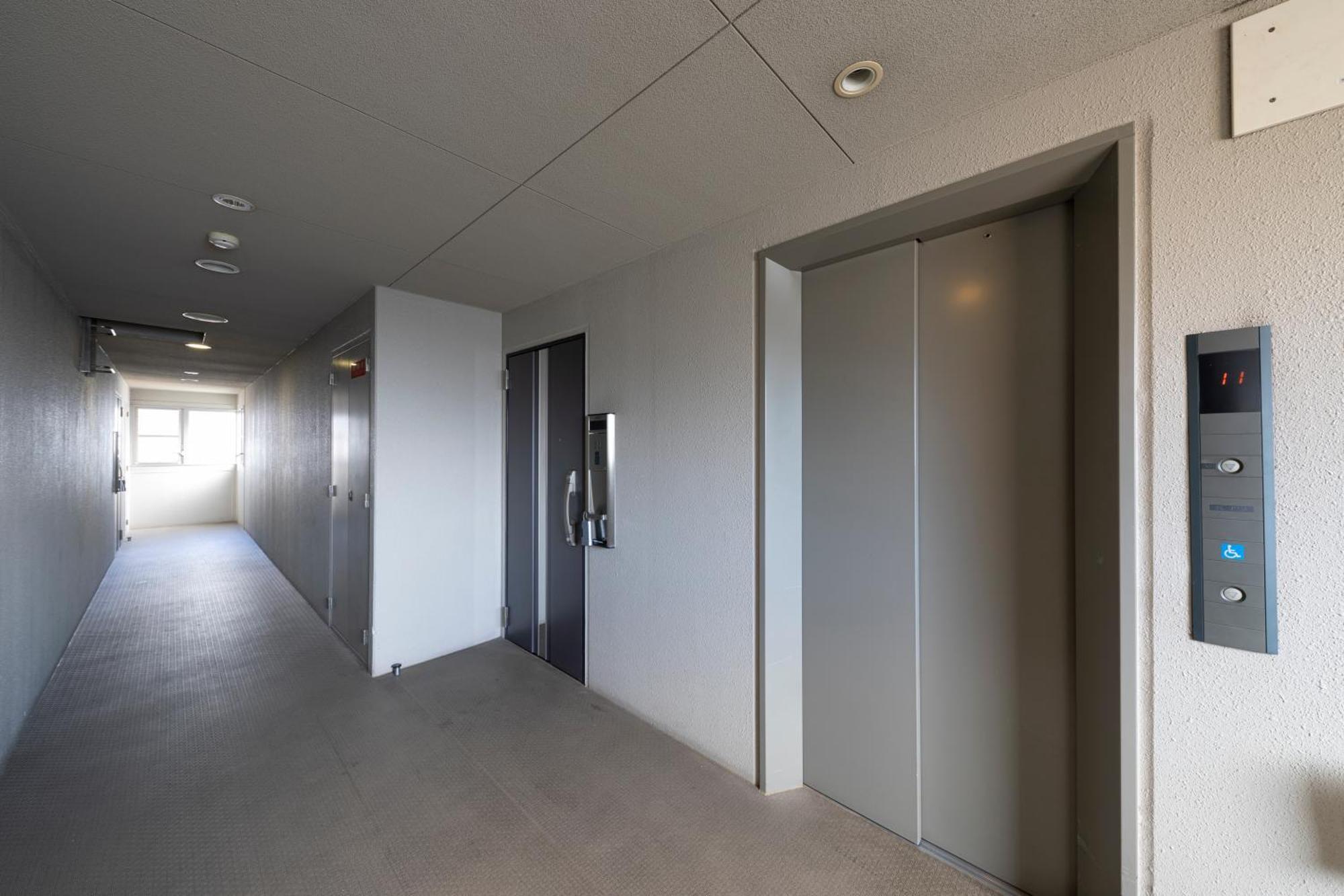 Apartment クリスタルコート難波 Osaka