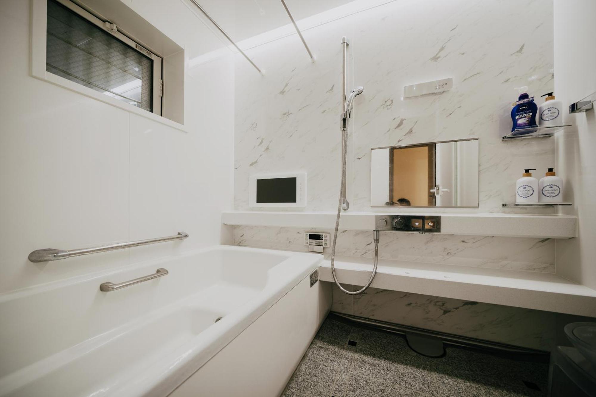 New Family 9ppl House Big Kit&tub Free Parking Holiday home *