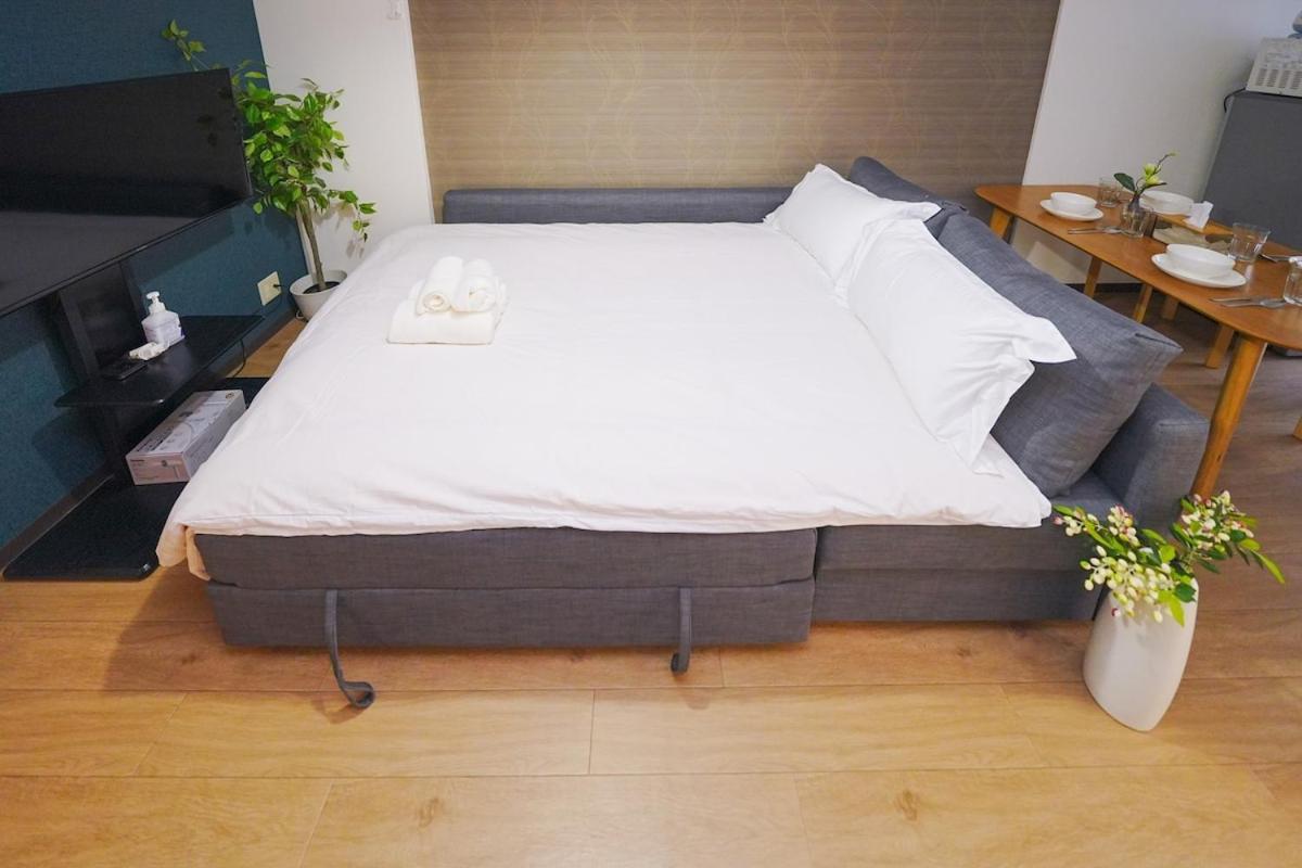 Namba Shinsaibashi Heriju Apartment