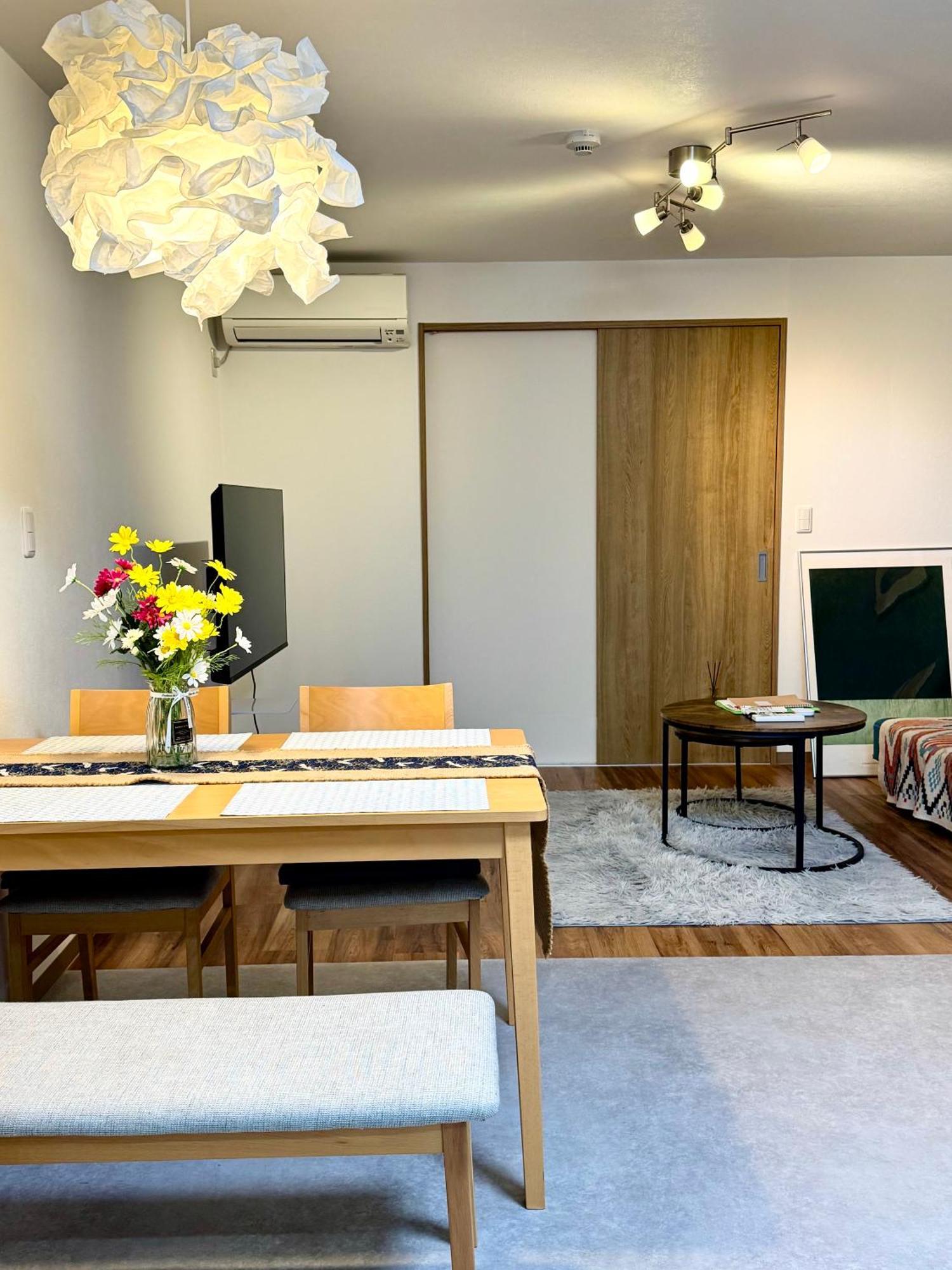 Villa Modern And Traditional Fusion In Umeda 3-min Walk To Subway Ideal For Families And Groups