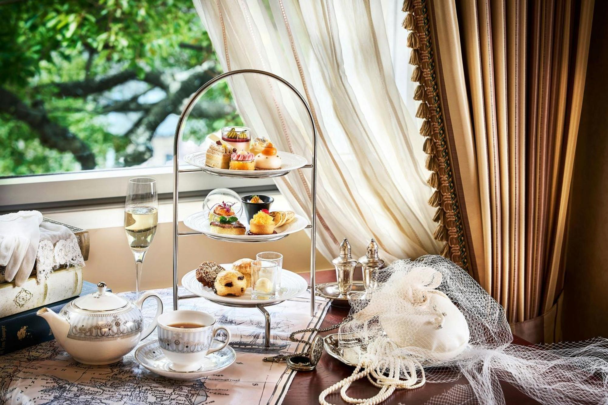 The Ritz-carlton 5*