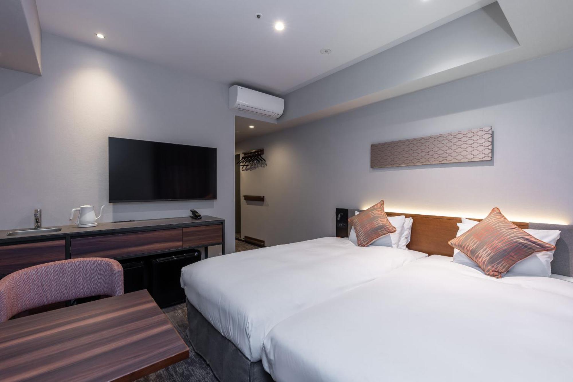 Tokyu Hommachi Hotel 4*