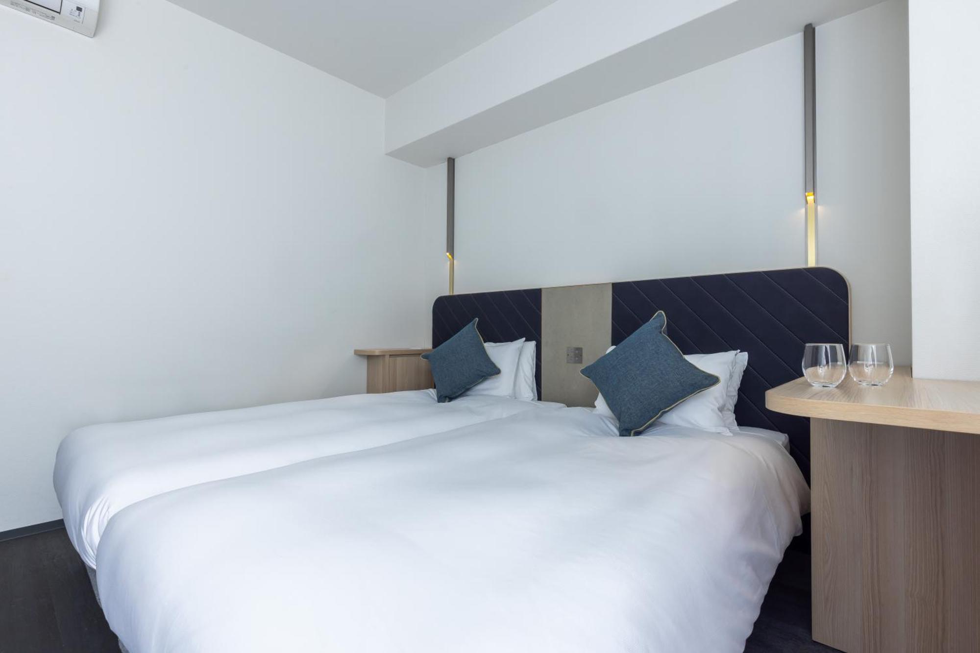 Hotel Tokyu Hommachi 4*