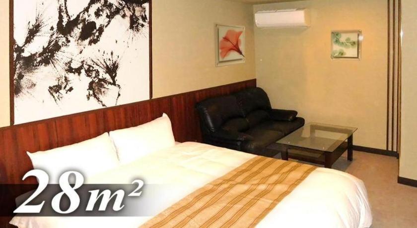 Kanade Namba 3* Osaka