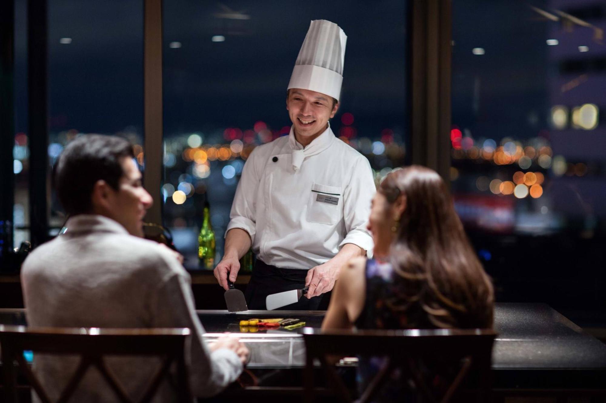 Hotel Courtyard By Marriott Shin-osaka Station 5*