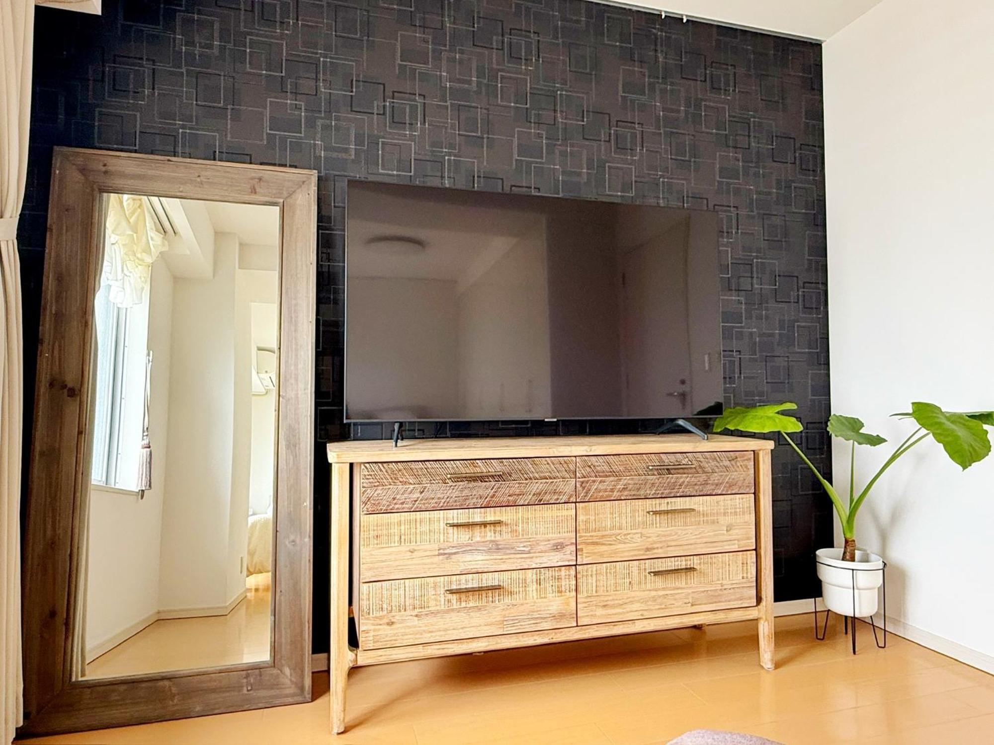 Apartment Luxury 3 Bedroom Namba Skyscraper - 400 Ft High & 300 Sq Ft Wrap Around Balcony - 112 Sq Meters - 1,200 Sq Ft - Parking - 180 Degrees Views - 2024 Toyota Voxy Be Packaged With *