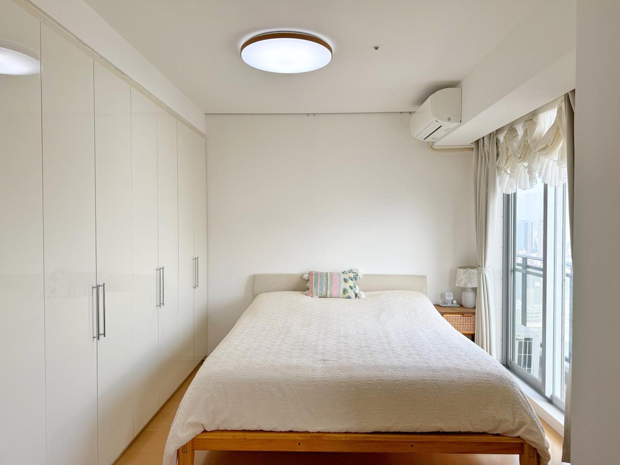 Luxury 3 Bedroom Namba Skyscraper - 400 Ft High & 300 Sq Ft Wrap Around Balcony - 112 Sq Meters - 1,200 Sq Ft - Parking - 180 Degrees Views - 2024 Toyota Voxy Be Packaged With