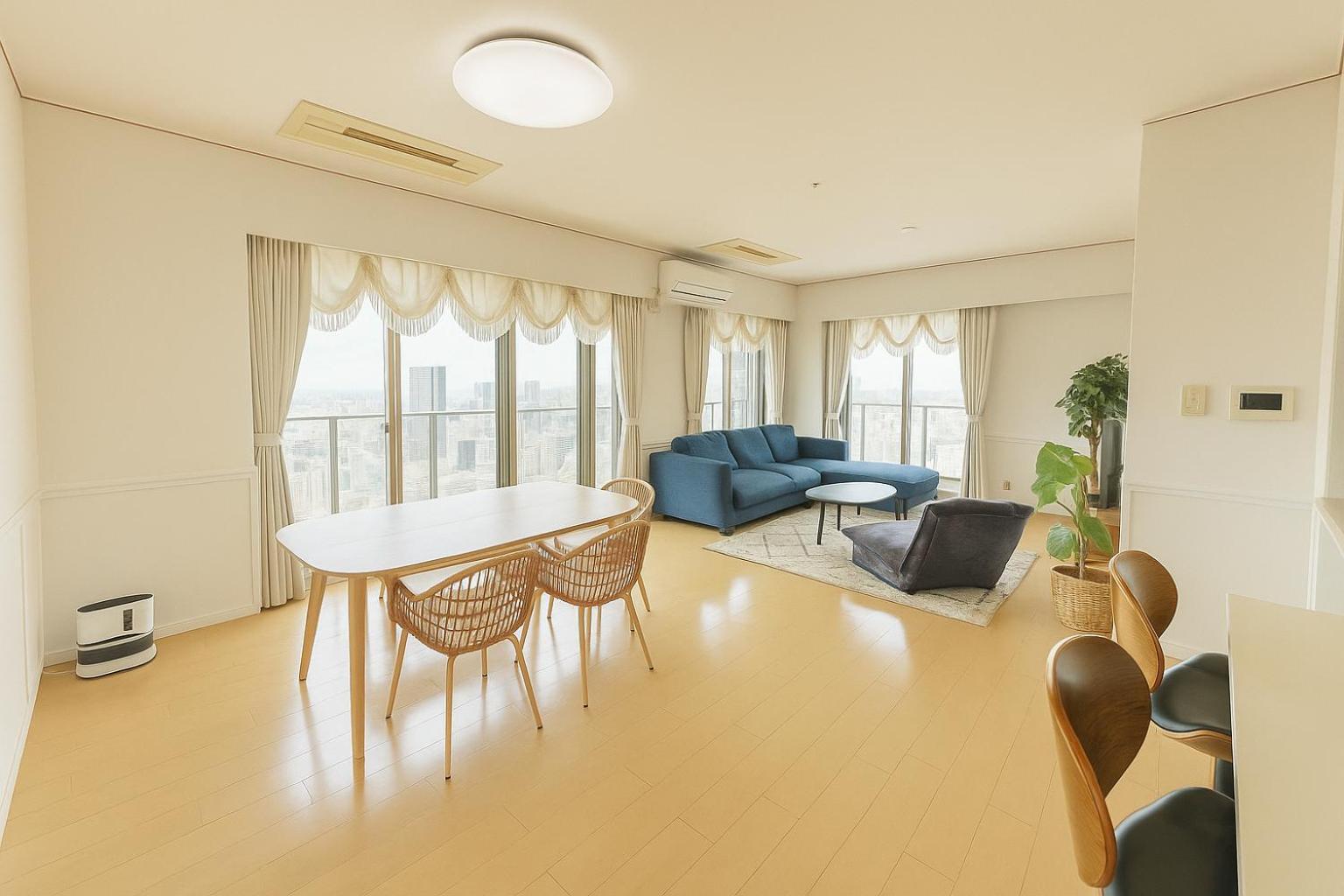Apartment Luxury 3 Bedroom Namba Skyscraper - 400 Ft High & 300 Sq Ft Wrap Around Balcony - 112 Sq Meters - 1,200 Sq Ft - Parking - 180 Degrees Views - 2024 Toyota Voxy Be Packaged With *