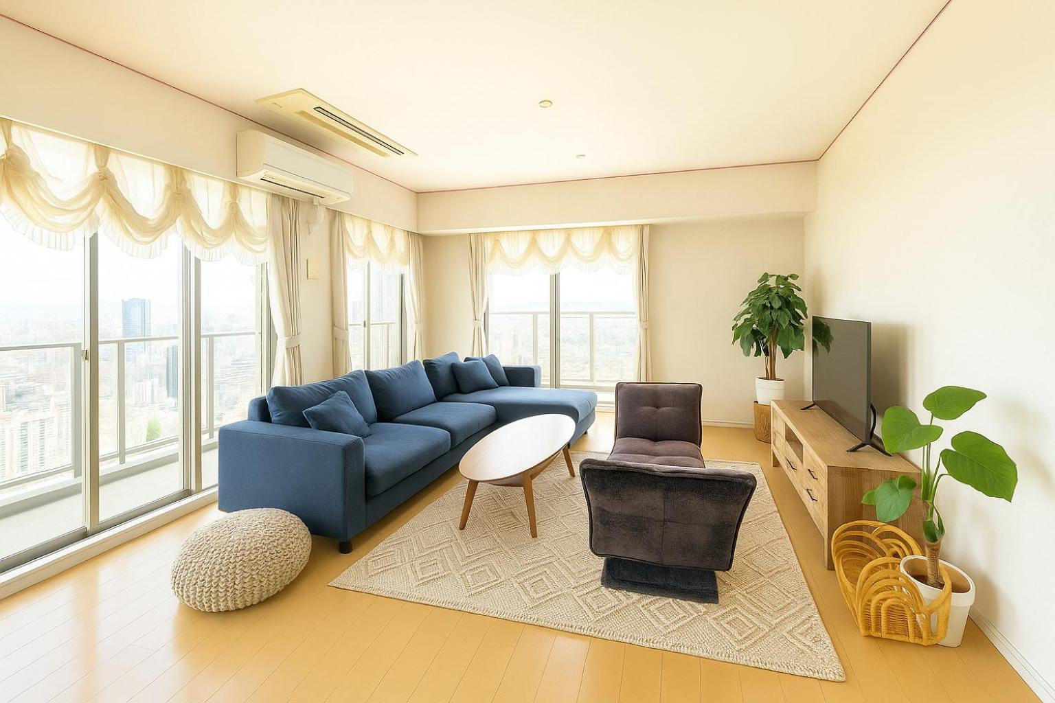 Luxury 3 Bedroom Namba Skyscraper - 400 Ft High & 300 Sq Ft Wrap Around Balcony - 112 Sq Meters - 1,200 Sq Ft - Parking - 180 Degrees Views - 2024 Toyota Voxy Be Packaged With Apartment *