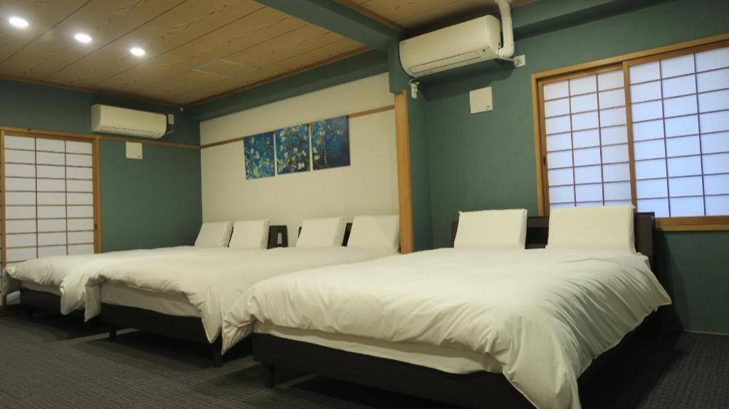 Hotel Rozy Namba 3*