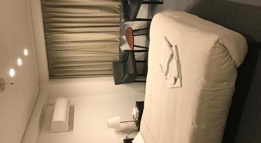 Hotel Rozy Namba 3*