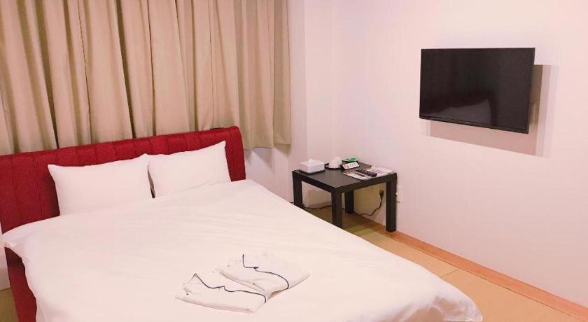 Rozy Namba Hotel 3*