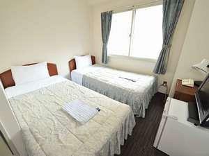 Maruichi Hotel 2*