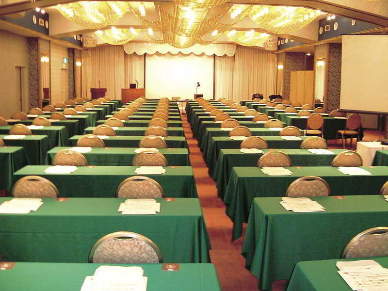 Hotel New 4*