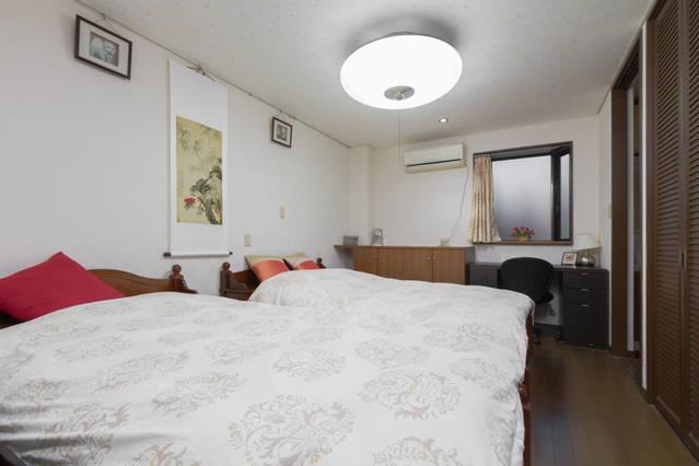 Nakayama *
