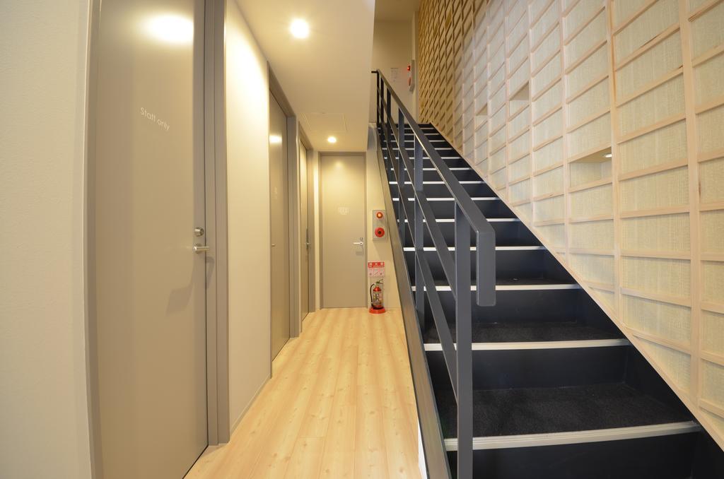 Hostel Yadokari Namba *