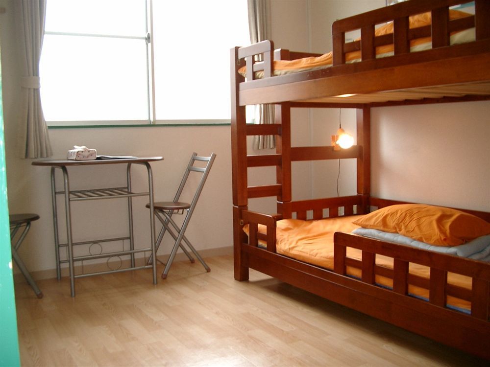 Hostel J-hoppers