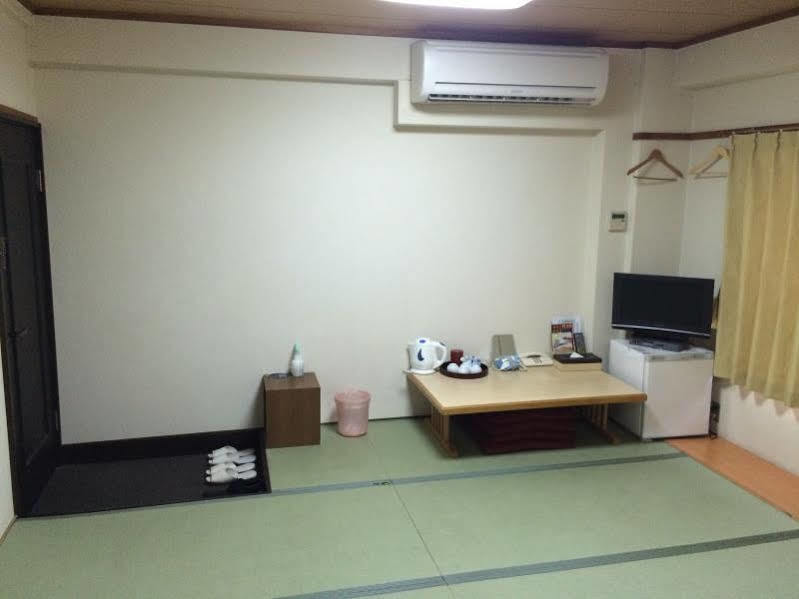 Hotel Maruichi 2*