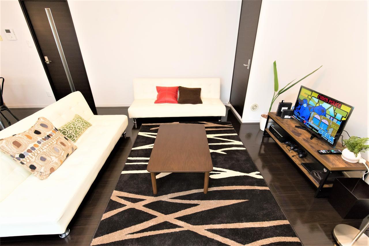 Jostar House 402 *