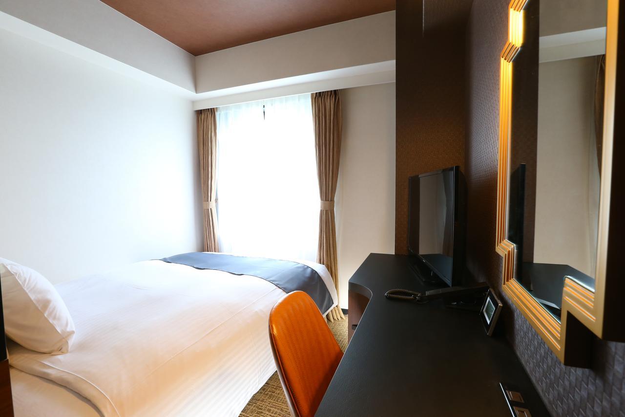 Wing International Select Umeda Hotel 3*