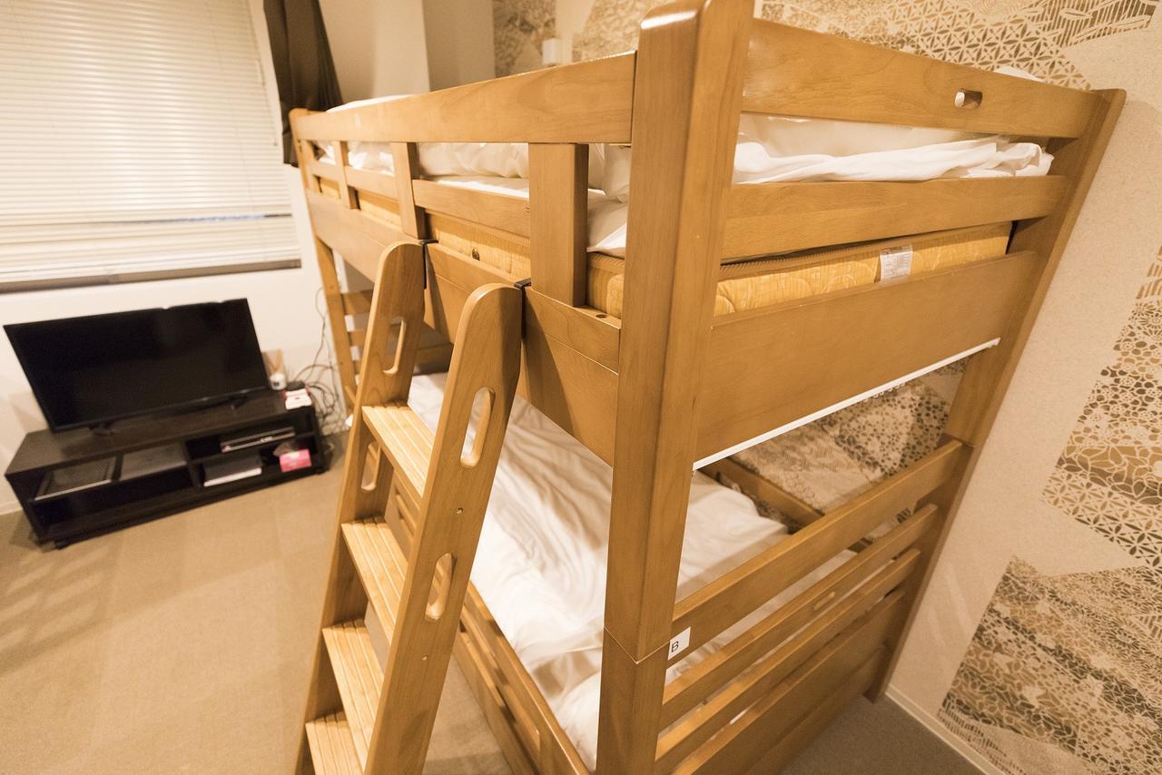Yadokari Namba Hostel *