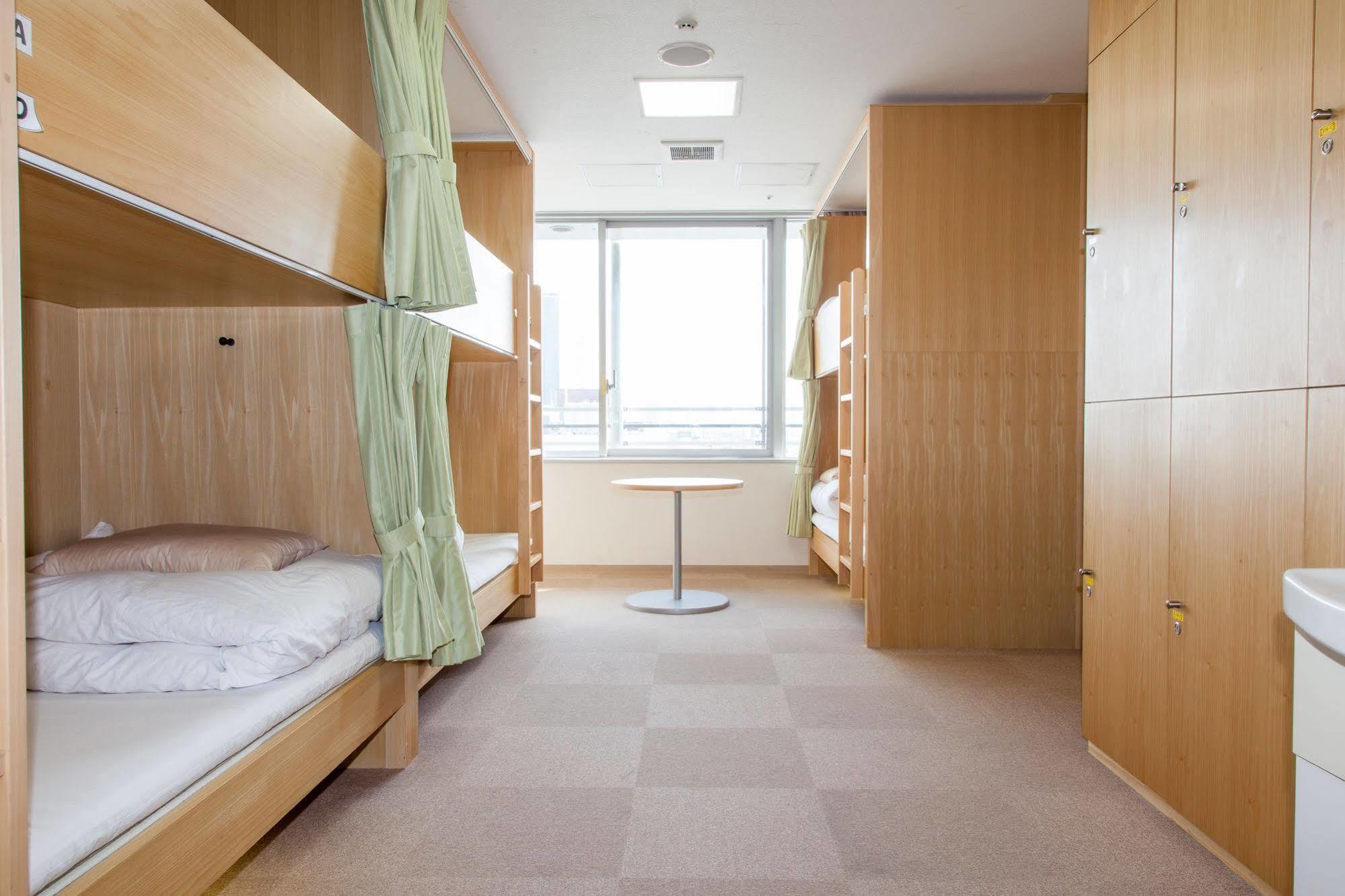Hostel Shin-osaka Youth