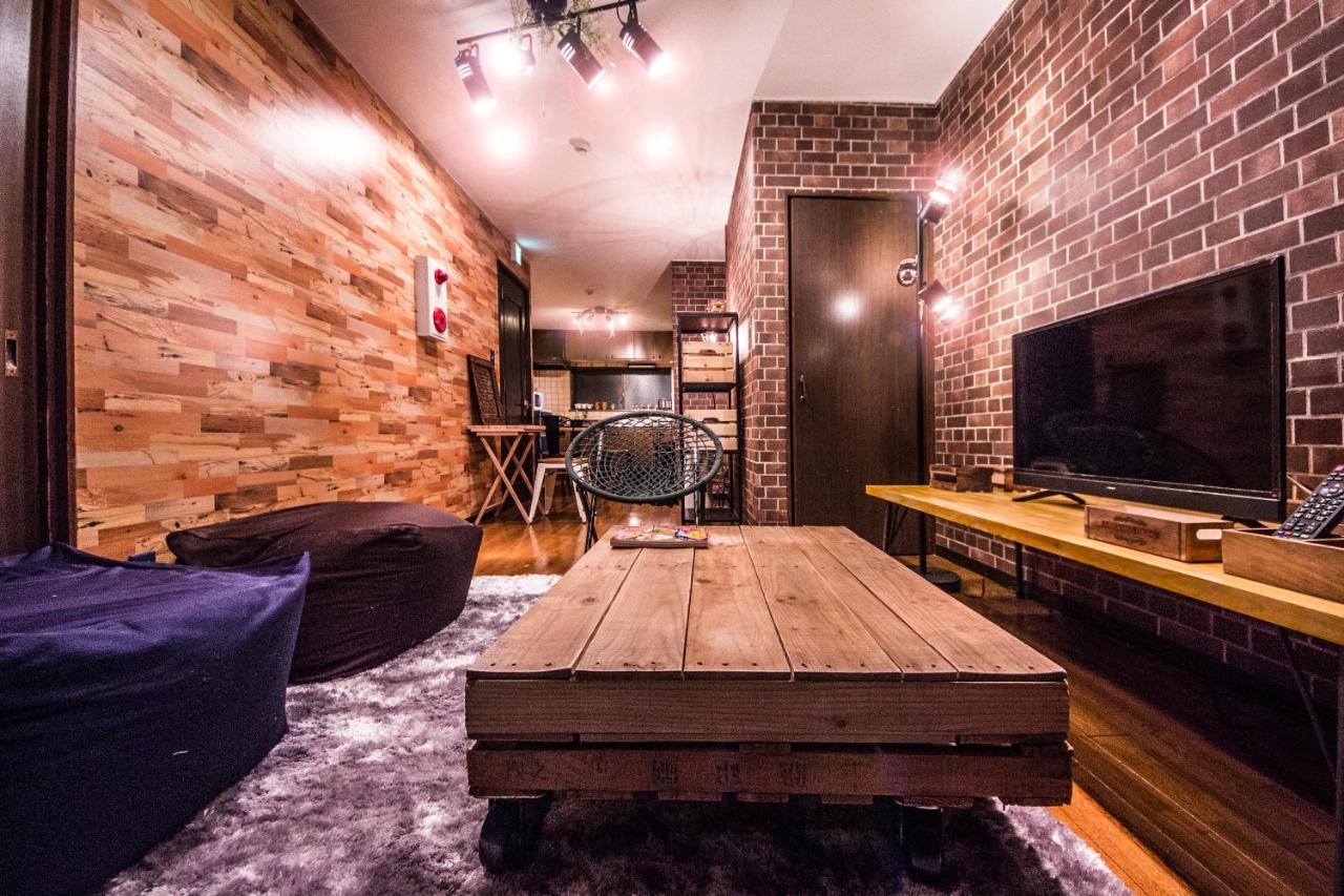 Cafe House *