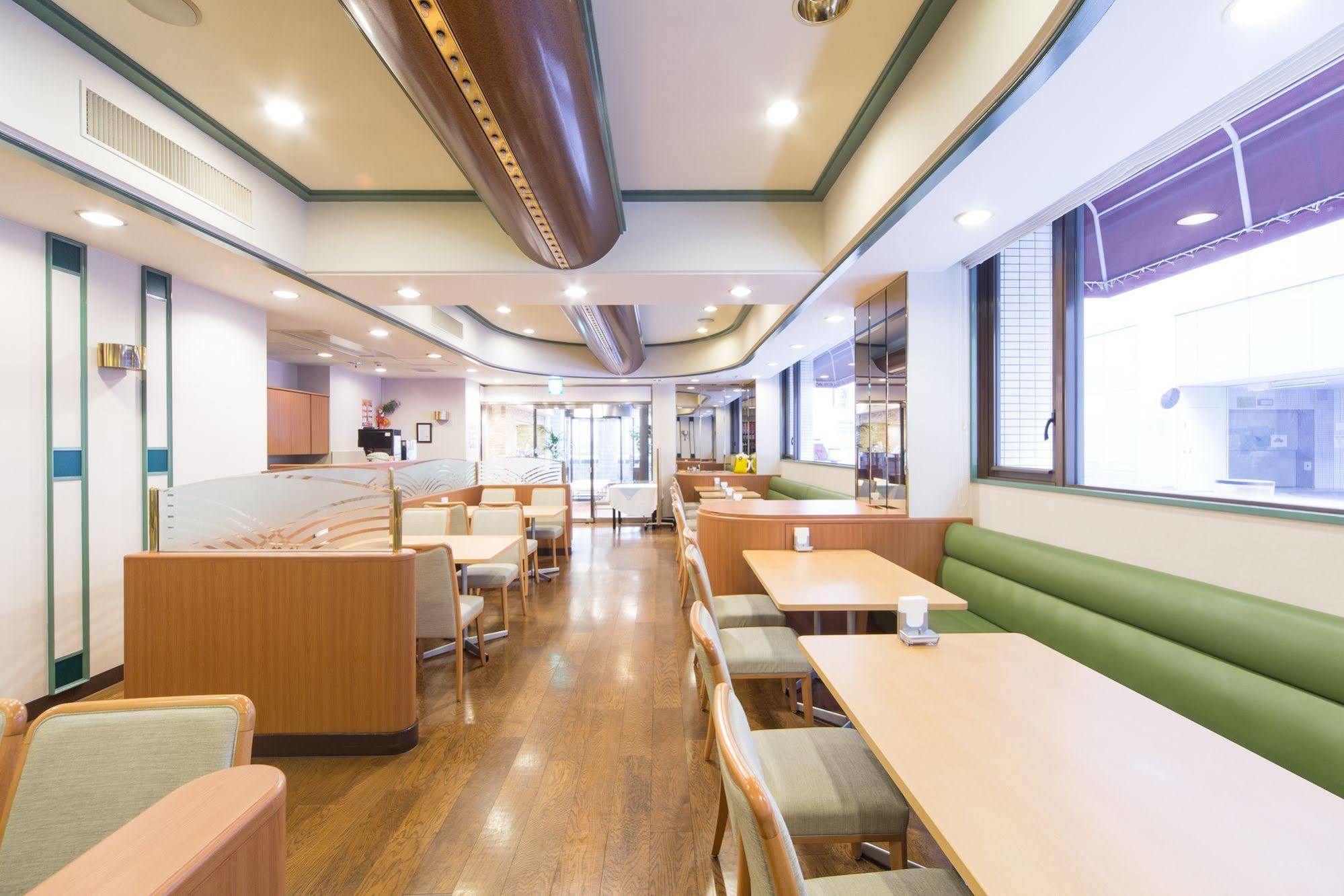 Sun White Hotel Osaka