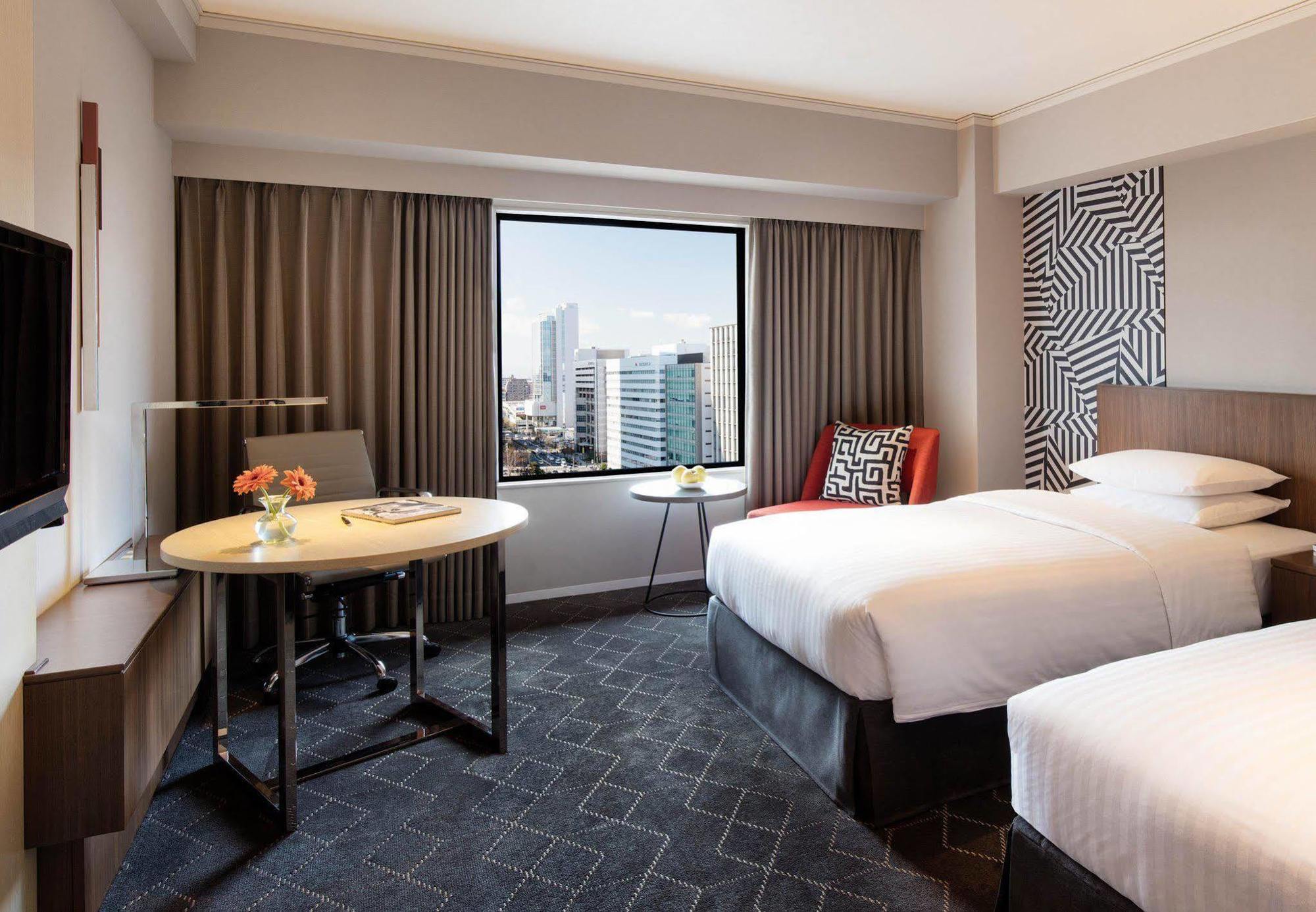Courtyard By Marriott Shin-osaka Station Hotel