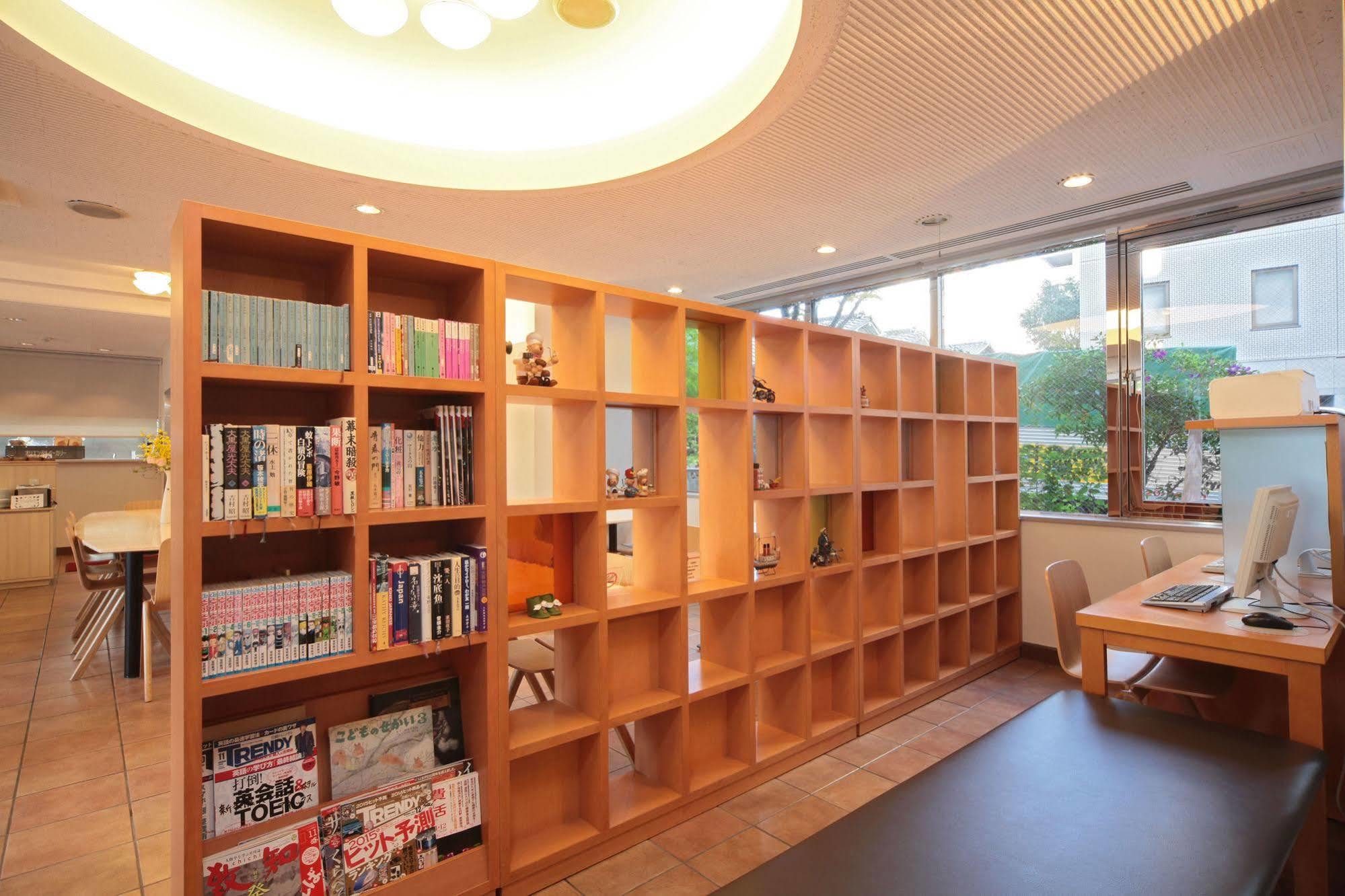 Shin Station Annex