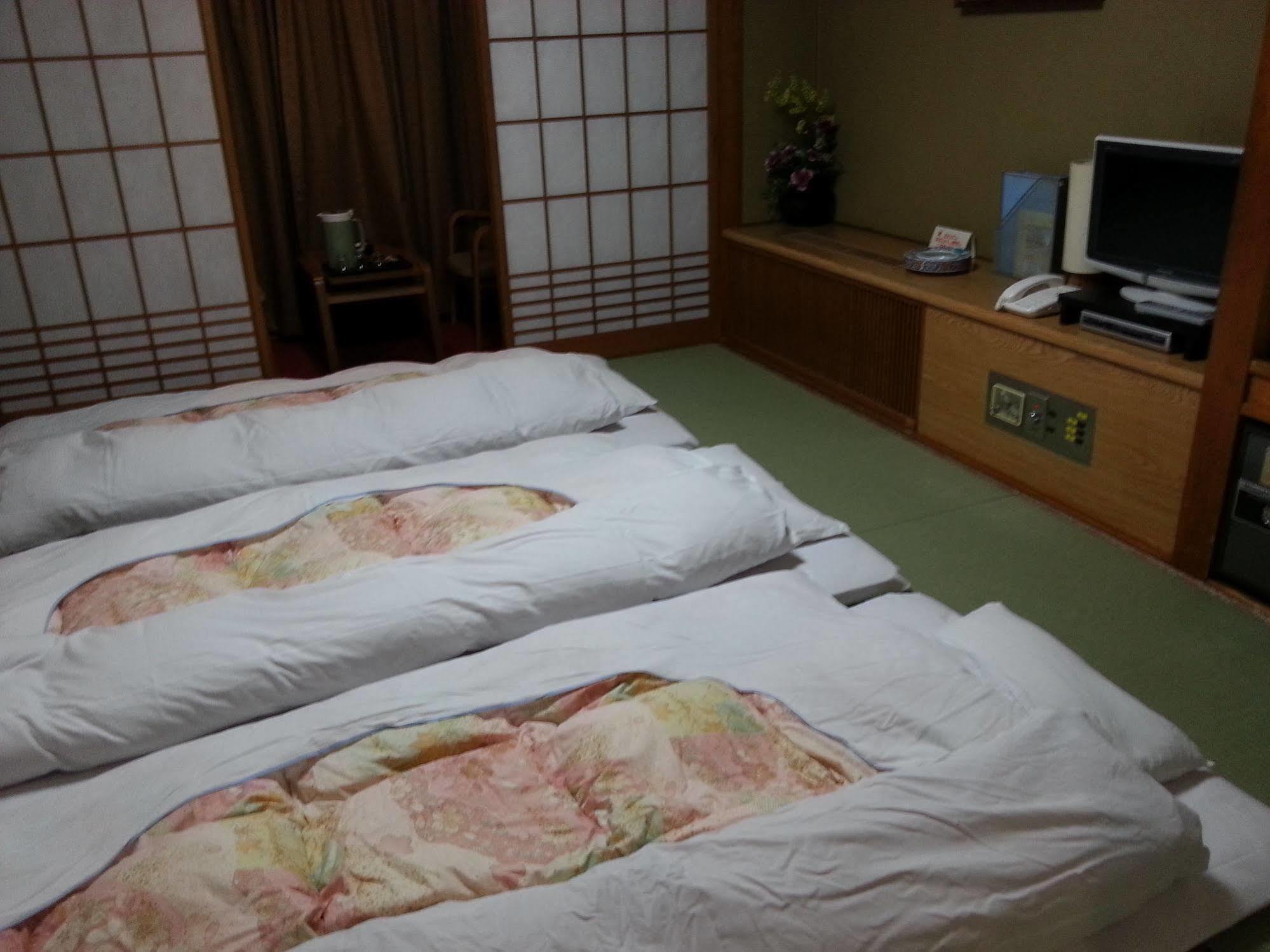 Kaneyoshi 2*