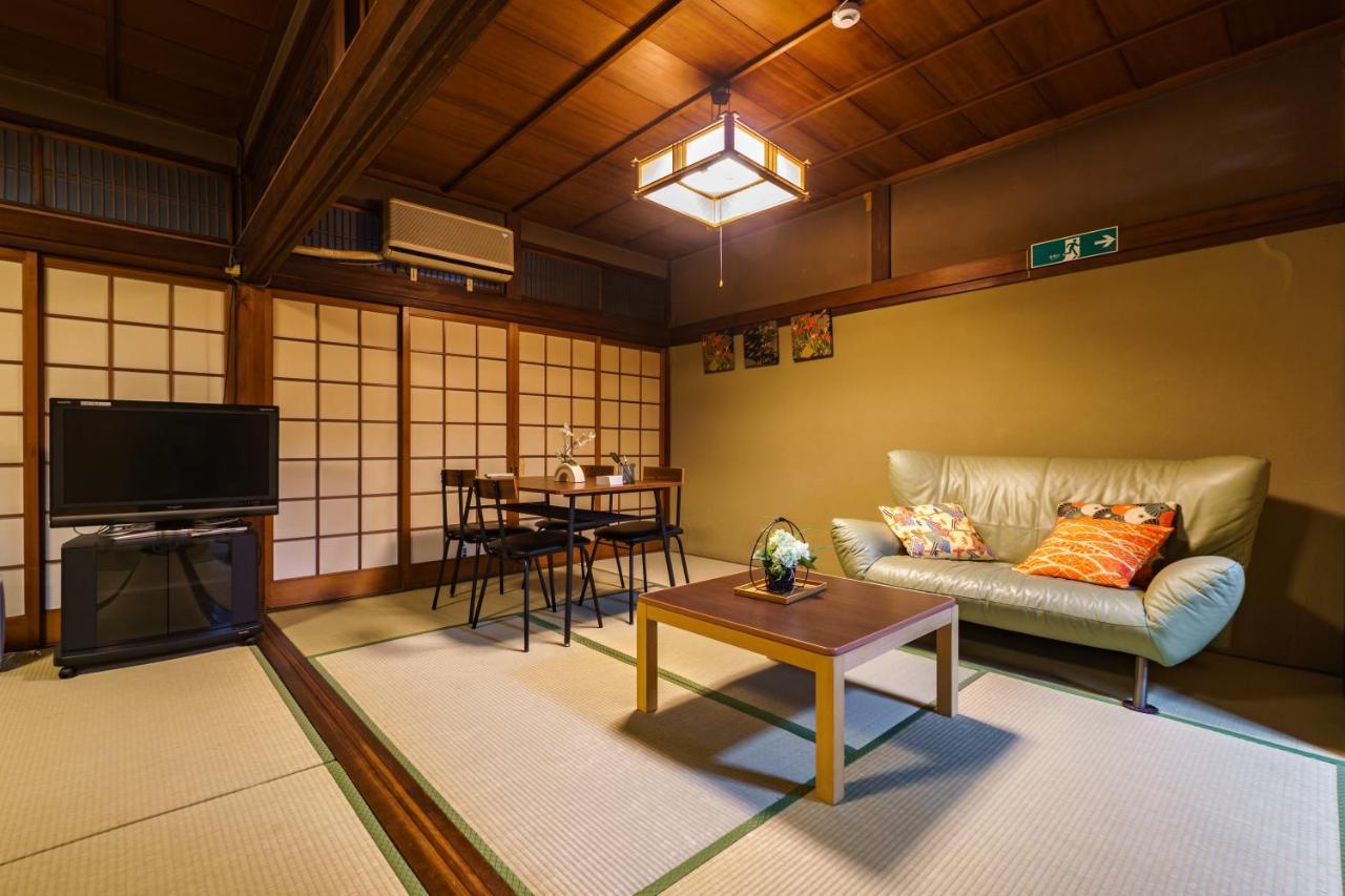 Old Japanese-style House In Noda Apartment