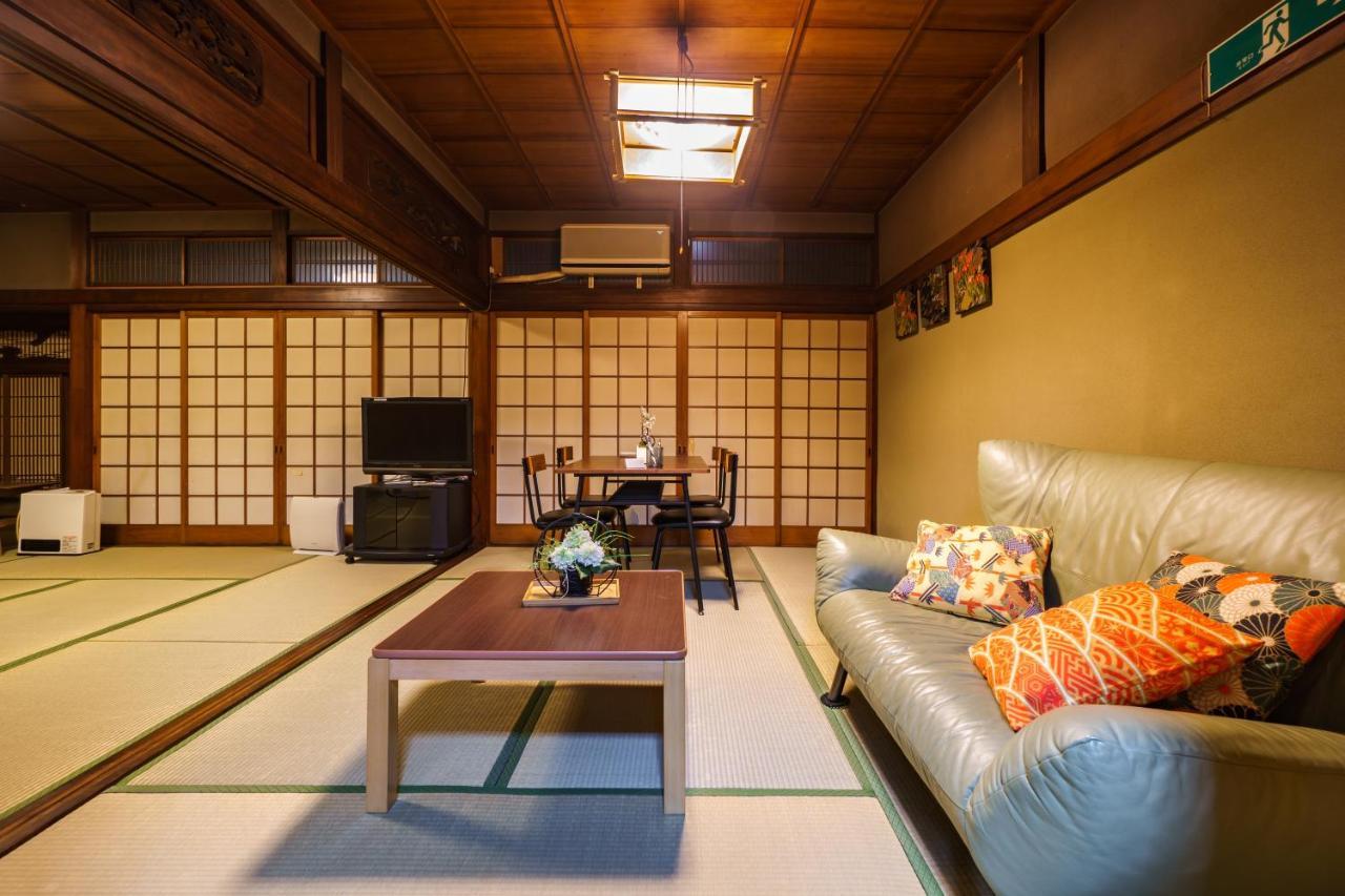 Old Japanese-style House In Noda Osaka