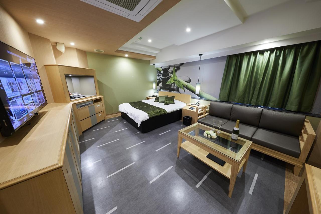 Sen (adults Only) 2* Osaka