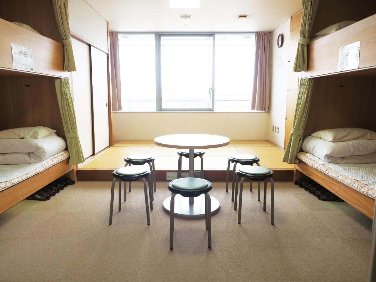Hostel Shin-osaka Youth