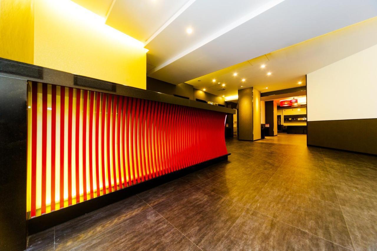 Kuromon Crystal Hotel 4*