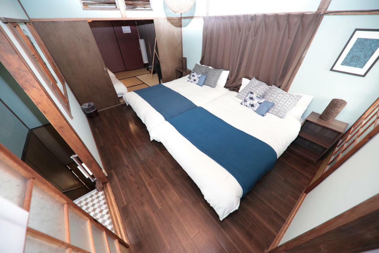 Good Old Japanese Apartment