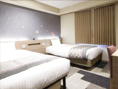 The Bridge Shinsaibashi 4*