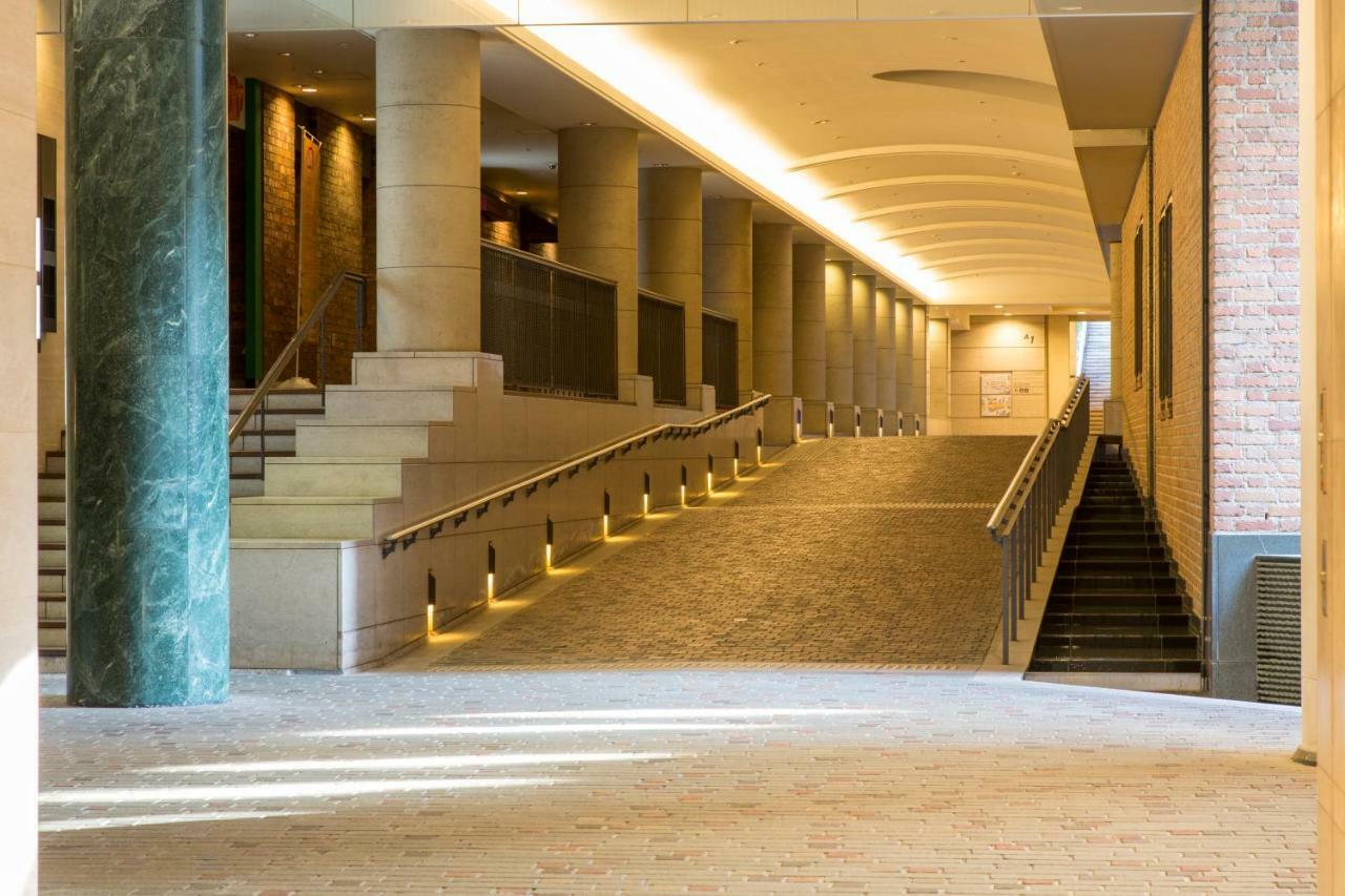 Monterey 4* Osaka