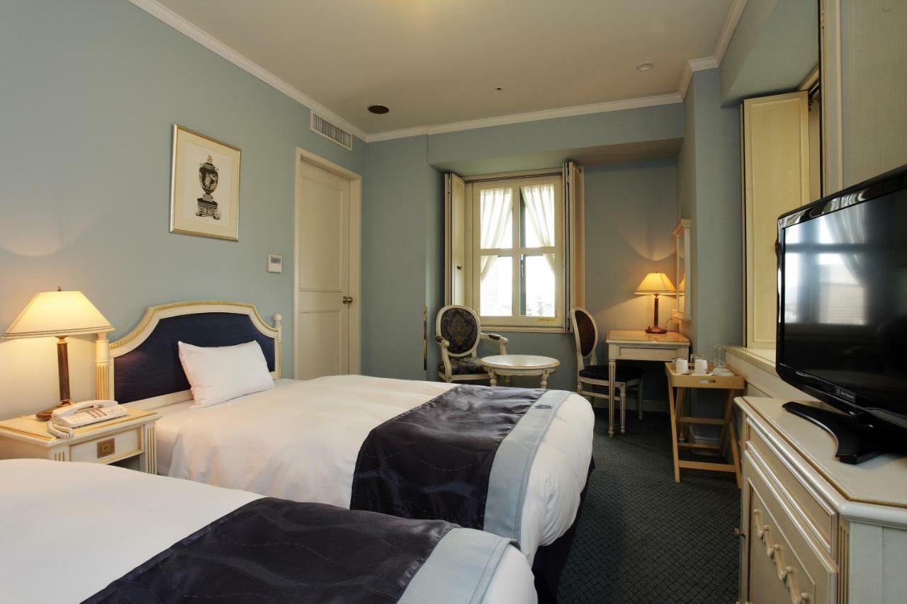 Monterey Hotel 4*