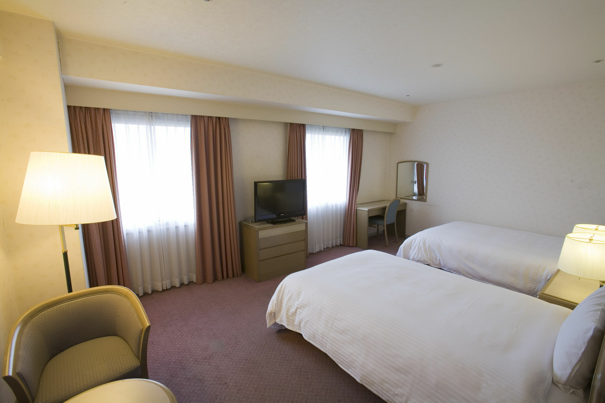 Kkr Hotel Osaka