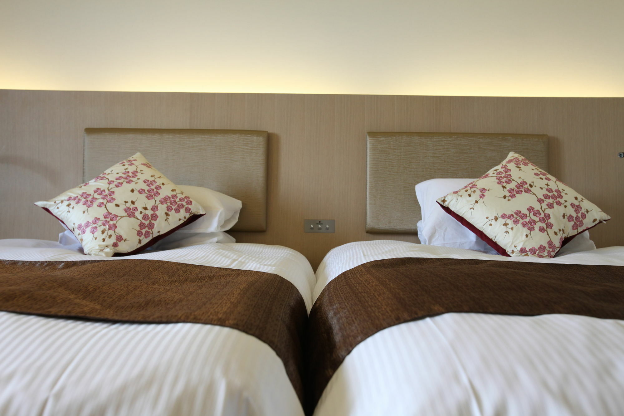 Kkr Hotel 4*