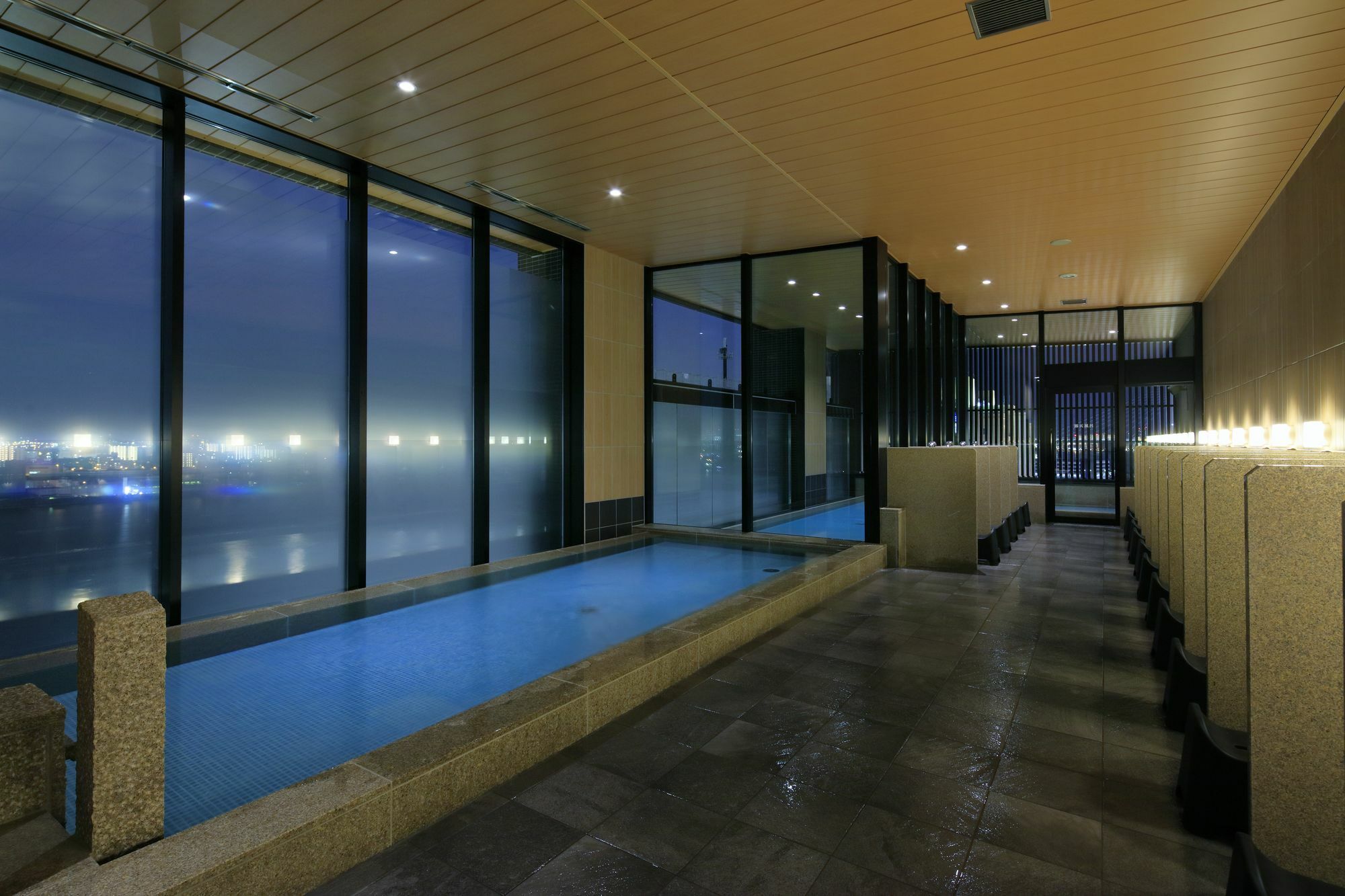 Hotel The Singulari & Skyspa At Universal Japan