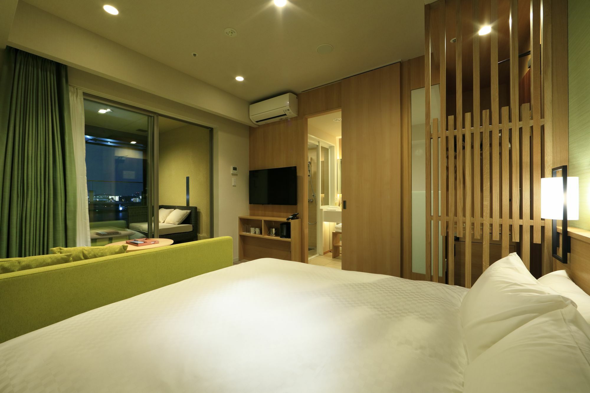 Hotel The Singulari & Skyspa At Universal Japan 4*